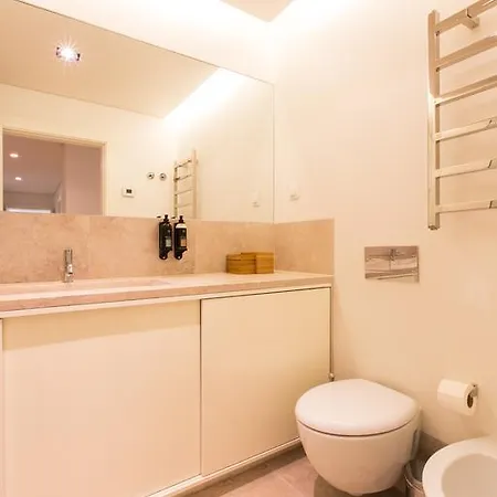 My Lx Flat@avenida Da Liberdade Lisbon