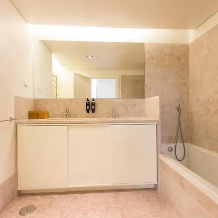 My Lx Flat@avenida Da Liberdade * Lisbon
